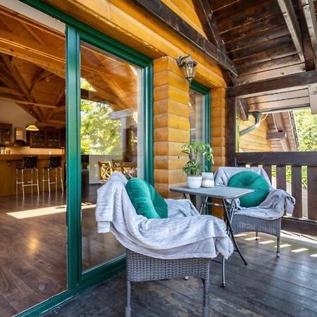 Apartman Pod Orechom Drienica エクステリア 写真